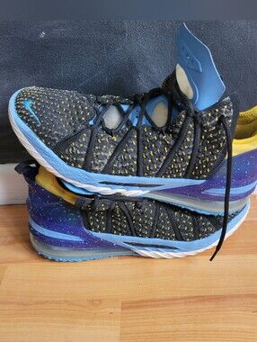 Nike Lebron 18 Dynasty Minneapolis Lakers, Men's Size 11 Sneakers